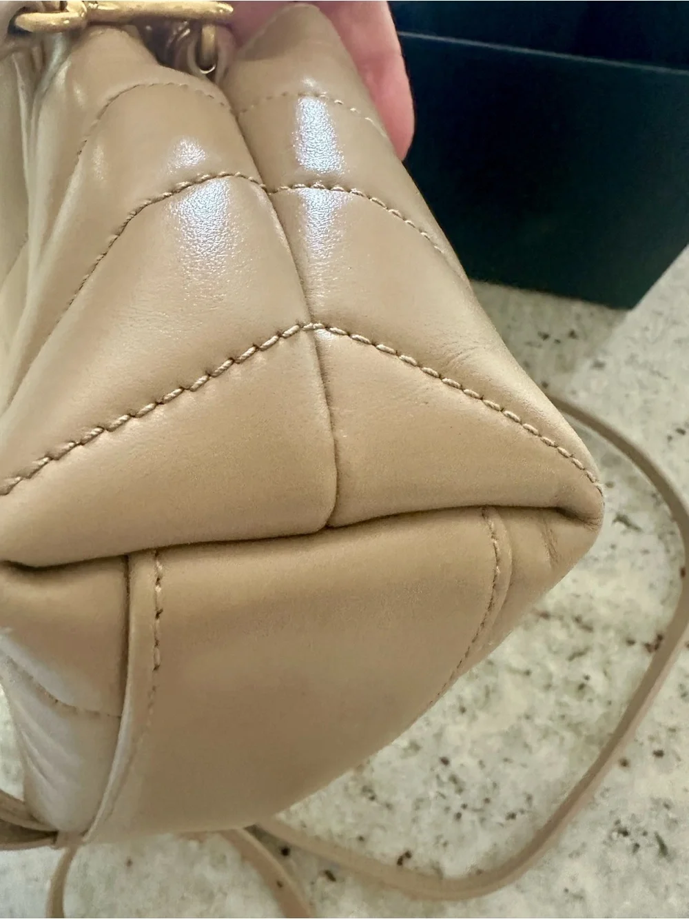 Saint Laurent no callouts